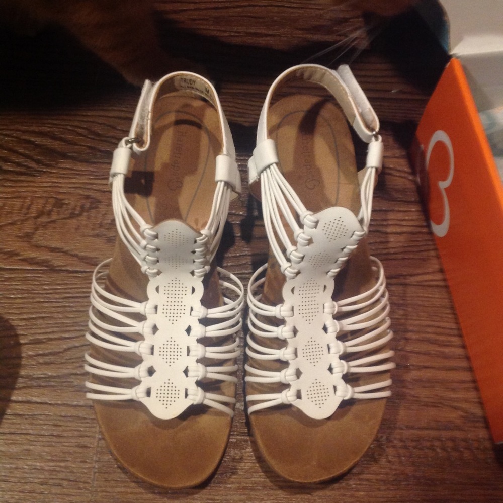 Wedge sandals - Picture 2 of 2